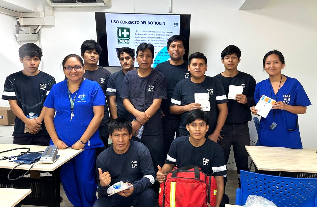 ¡Compromiso con la salud: Nuestro equipo se capacita en primeros auxilios! 